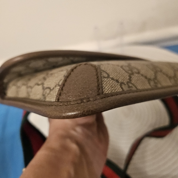 Sold.                         Gucci GG Supreme Belt Bag – Beige/Brown - Picture 6 of 9